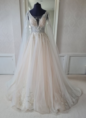 New or Second hand  Aeternum Wedding-dress wedding dress