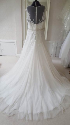 New or Second hand  Callista Alberto wedding dress