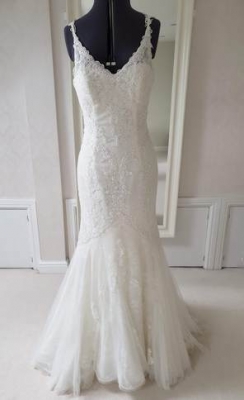 New or Second hand  Cizzy 11226 wedding dress