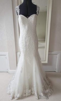 New or Second hand  Cizzy 2300 wedding dress