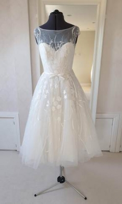New or Second hand  Ellis-Bridal 11411 wedding dress