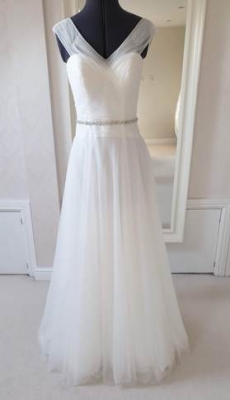 New or Second hand  Ellis-Bridal 2085 wedding dress