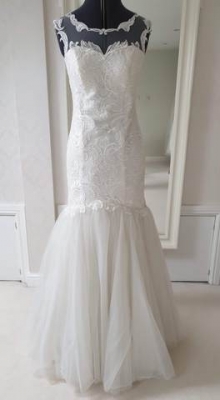 New or Second hand  Lace Wedding-dress wedding dress