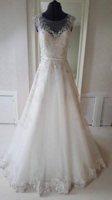 New or Second hand  Maggie-Sottero Bellissima wedding dress