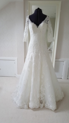 New or Second hand  Mori-Lee 2812 wedding dress