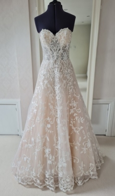 New or Second hand  Mori-Lee 3182 wedding dress