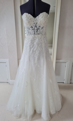 New or Second hand  Mori-Lee 4121 wedding dress