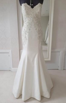 New or Second hand  Mori-Lee 5575 wedding dress