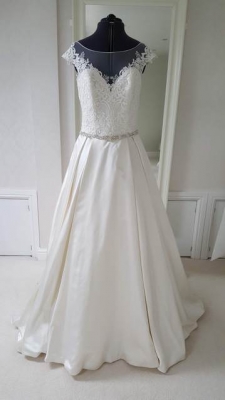 New or Second hand  Mori-Lee- 8103 wedding dress