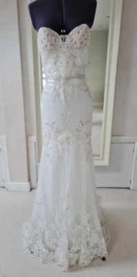 New or Second hand  Mori-Lee 8882 wedding dress