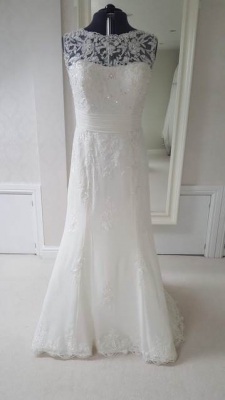 New or Second hand  Sincerity- 3730 wedding dress
